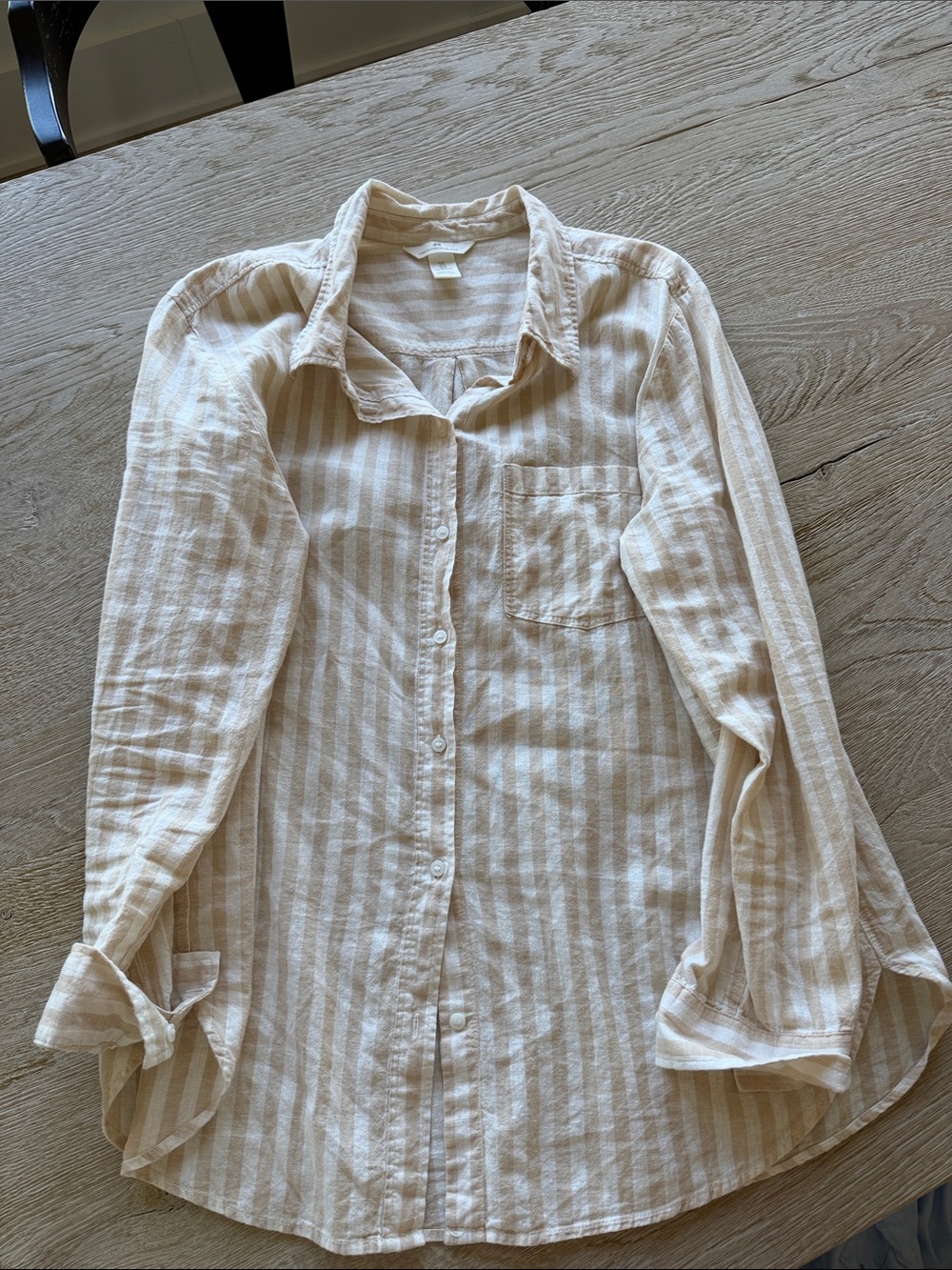 H&M Cream and White Striped Button-Down linen Shirt L